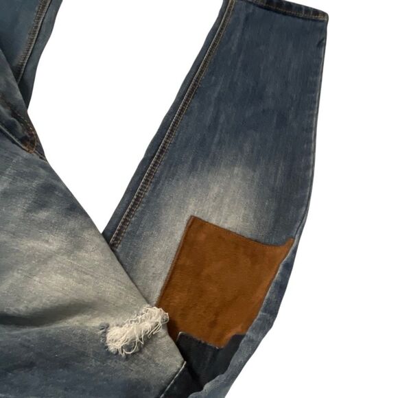EST. 1946 Denim Distressed Contemporary Patchwork Jeans - Picture 5 of 8